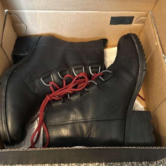 Sorel cate lace up black boots - Picture 8 of 8